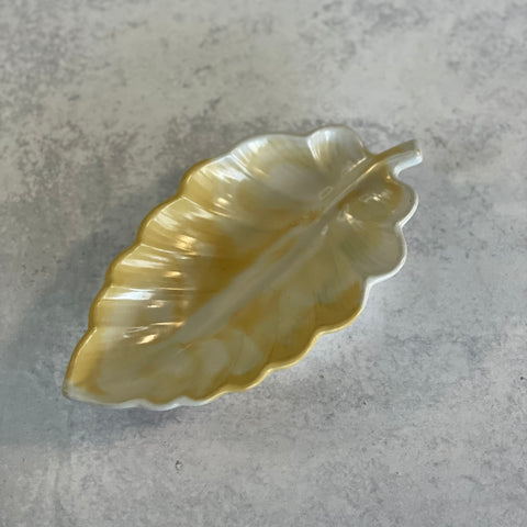 Leaf Concrete Dish
