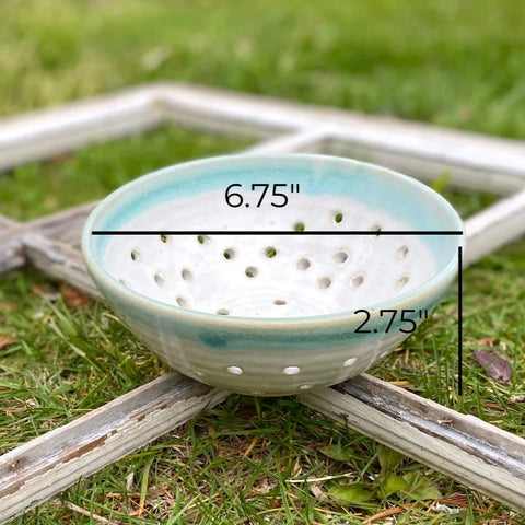 Coastal Berry Bowl with Saucer