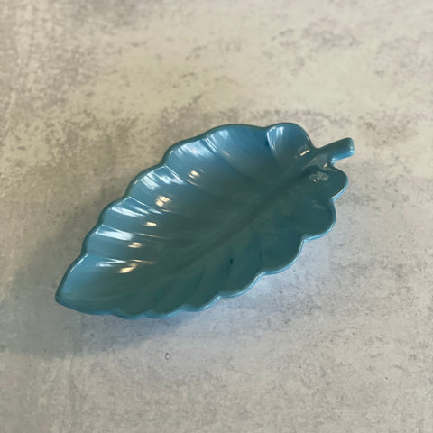 Leaf Concrete Dish